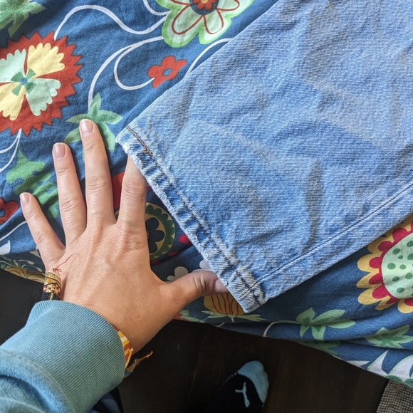 Levi's 501 Distressed Light Wash Cropped Jean High Waisted - Picture 12 of 13